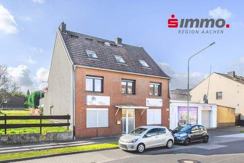 Titelbild - Großes, freistehendes Einfamilienhaus mit Einliegerwohnung und Garage in Siersdorf