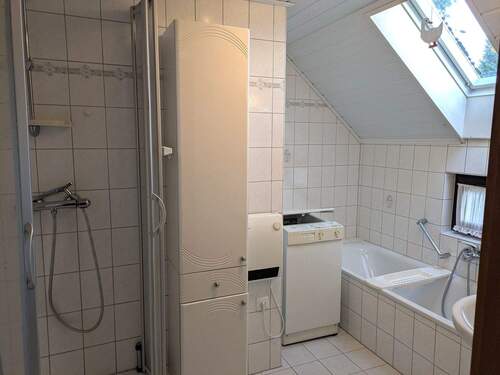 Badezimmer im Erdgeschoss - 
