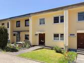 Hauseingang & Vorgarten - 4 Zimmer Reihenmittelhaus in Villingen-Schwenningen