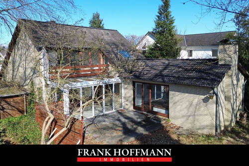 Titelbild V8265P - Einfamilienhaus oder Baugrundstück in attraktiver Lage von Henstedt-Ulzburg (Rhen)