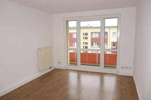Musterfotos - **Besichtigung: Sa., 30.08.25 um 13:15 Uhr** Schöne Familien-Whg mit Balkon nahe Gördenwald!