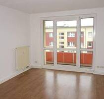 **Besichtigung: Sa., 30.08.25 um 13:15 Uhr** Schöne Familien-Whg mit Balkon nahe Gördenwald! - Brandenburg