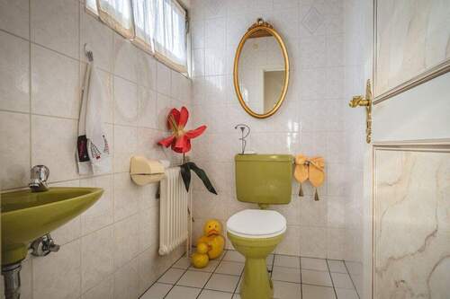 WC - 