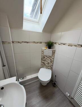 f6040804-d94e-45db-8fb1-87d0c9b8d519.jpg - 