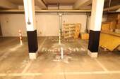 Tiefgaragenstellplatz - 
