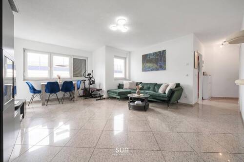 WOHNZIMMER - 