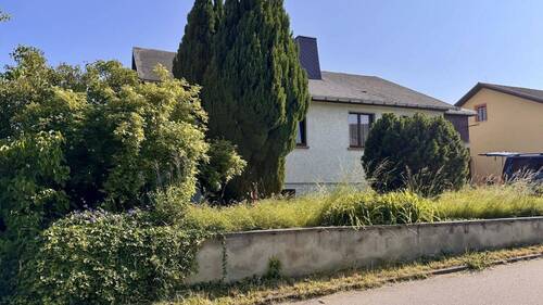 Straßenansicht - Einfamilienhaus mit 110,00 m² in Hainichen zum Kaufen