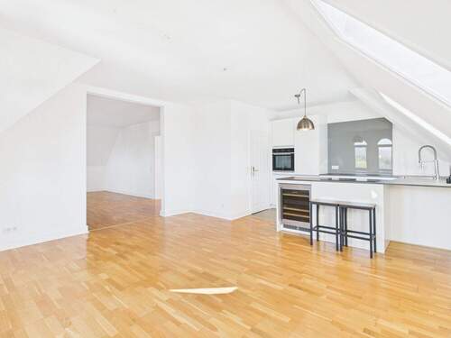 heller Essbereich - 3 Zimmer Etagenwohnung zum Kaufen in Wiesbaden