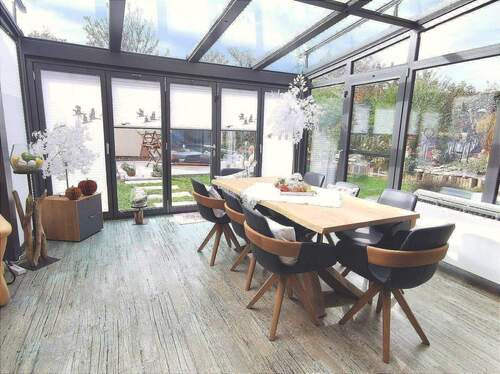 Wintergarten im Anbau - 9 Zimmer Einfamilienhaus zum Kaufen in Erfurt