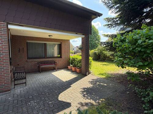überdachte Terrasse direkt am Wohnzimmer - 