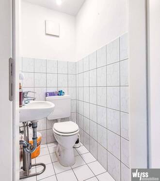 separates WC - 