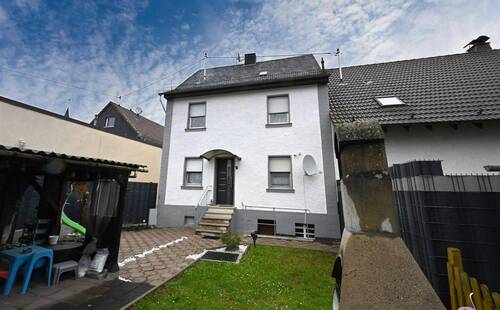 Rückansicht - 6 Zimmer Doppelhaushälfte zum Kaufen in Montabaur