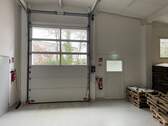 Großzügige Hallenfläche mit breitem Torzugang - Halle zur Miete in Pinneberg