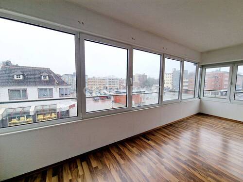 Zimmer 1 - Büro mit 130,00 m&sup2; in Wilhelmshaven zur Miete