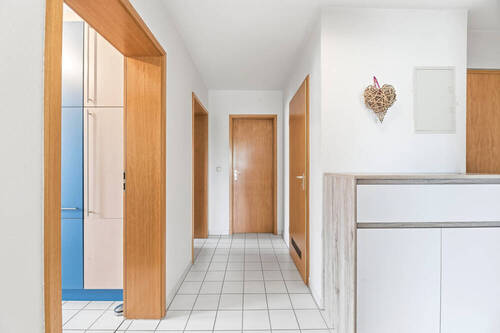 Flur - Etagenwohnung mit 66,00 m&sup2; in Altbach zum Kaufen