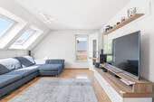 Wohn- / Esszimmer - 