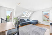 Wohn- / Esszimmer - 