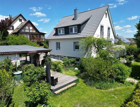 Haus mit Garten - 6 Zimmer Mehrfamilienhaus, Wohnhaus zum Kaufen in Deckenpfronn