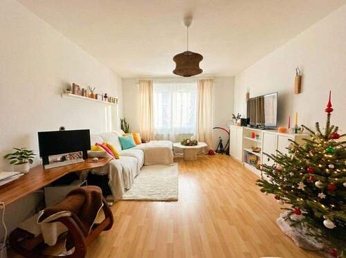 Wohnbereich 2. OG - 1 Zimmer Gewerbeobjekt (Büro, Produktion, Verkauf) in Kaiserslautern