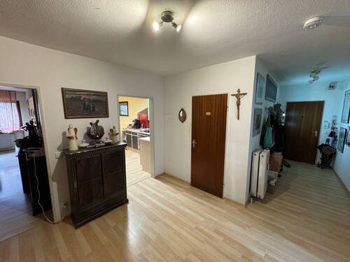 Flur - 3 Zimmer Etagenwohnung zum Kaufen in Heilbronn