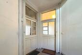 Eingangsbereich/Treppenhaus - 