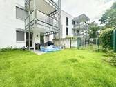 Garten - Ihr Familienglück beginnt hier: Exklusive Terrassenwohnung mit Traumgarten in Steinberg