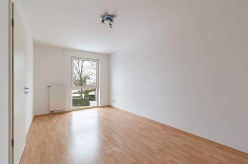 Freundliches Zimmer mit vielseitiger Nutzungsmöglichkeit - 