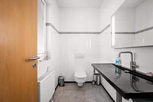 Gäste-WC im EG - 