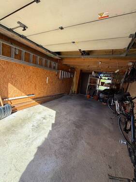 Garage - 