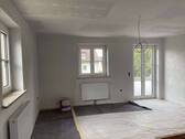 Wohnzimmer - 5 Zimmer Etagenwohnung in Forchheim