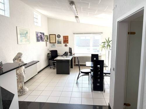 Büro 2.jpg - Halle in Denzlingen zur Miete