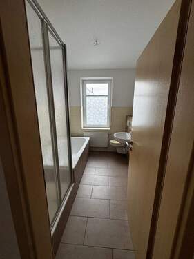 Bad - Etagenwohnung mit 55,20 m&sup2; in Eisenach zur Miete