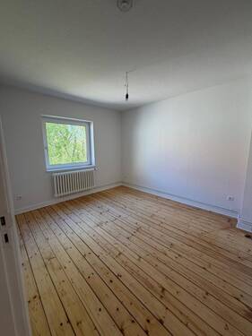 Wohnzimmer - 2 Zimmer Etagenwohnung zur Miete in Kiel
