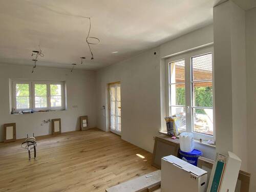 Wohnzimmer... - 2 Zimmer Etagenwohnung zur Miete in Forchheim
