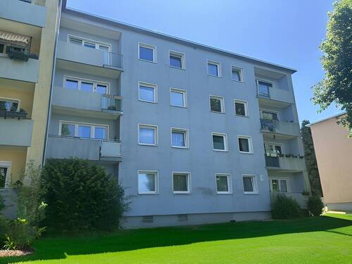 Außenansicht - 4 Zimmer Etagenwohnung zum Kaufen in Lotte