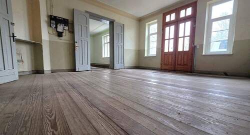 Eingangsbereich mit Haupteingang - 