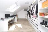 Ankleide + Arbeitszimmer - 