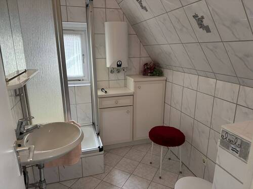 Duschbad OG Vorderhaus - 