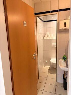 WC - 