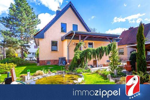 Titel - Wohnen nahe S-Bhf. Kaulsdorf: EFH mit 5 Zi., Wohnküche, Kamin, gr. Bad, Keller, Garage, 789 m² Grdst