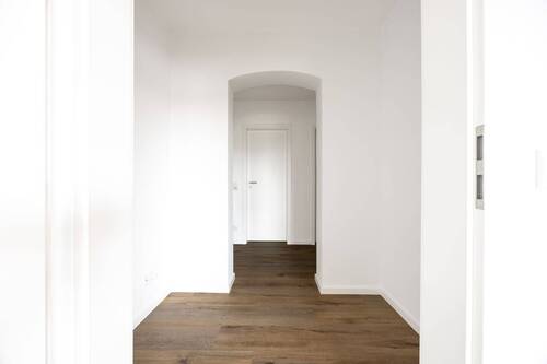 Durchgang zum Wohnbereich - Etagenwohnung mit 83,40 m&sup2; in Altötting zum Kaufen