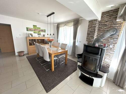 Essbereich mit Kamin - 