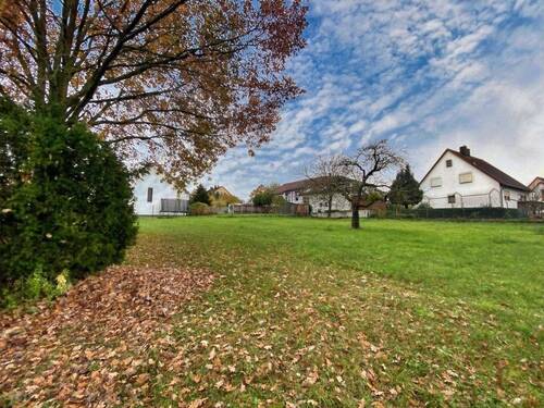 2 - Grundstück in Roßtal