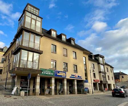 Außenansicht_2 Talstr.8 - Großes Ladenlokal im Herzen von Auerbach