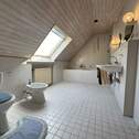 Badezimmer im Dachgeschoss - 