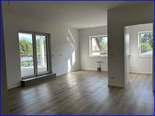 Küche-/Wohnbereich - 