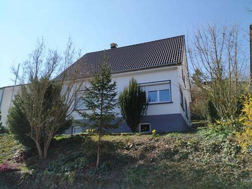 Ansicht von Straße - 4 Zimmer Einfamilienhaus zum Kaufen in Bad Mergentheim