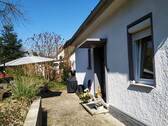Eingangsbereich mit Terrasse - 