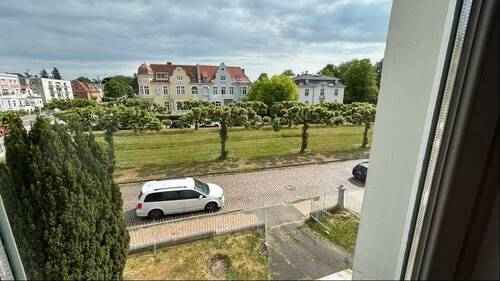1. OG re Aussicht aus WZ - 