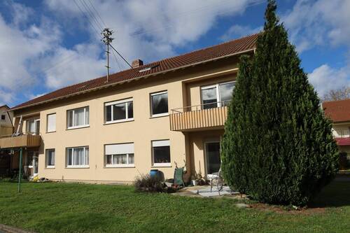 Südseite mit Garten - 